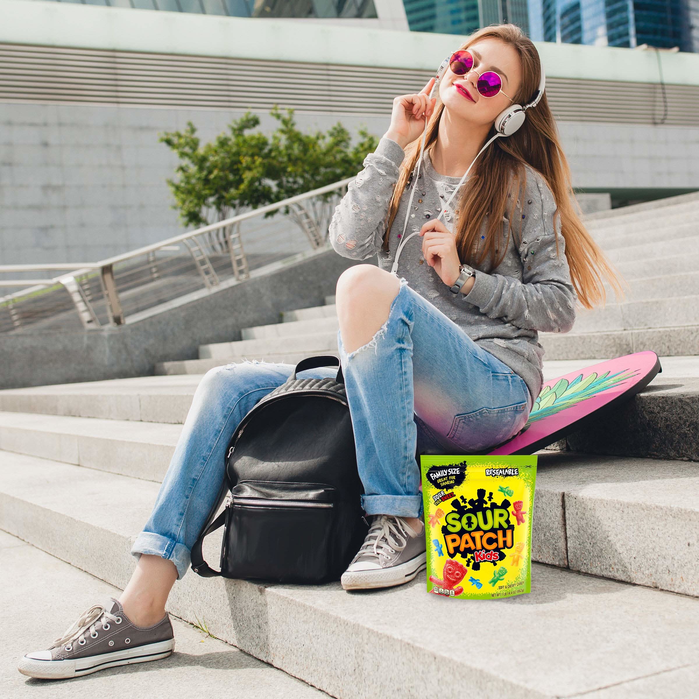 Sour Patch Soft and Chewy Kids Candy 816g - Image 3